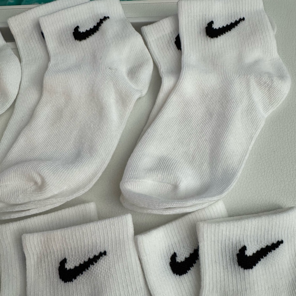 NEW Nike swoosh sock set of 6 - Picture 4 of 7